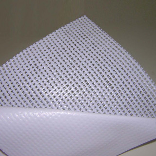 Сетка баннерная с подложкой 330г/м2 (9x9) 